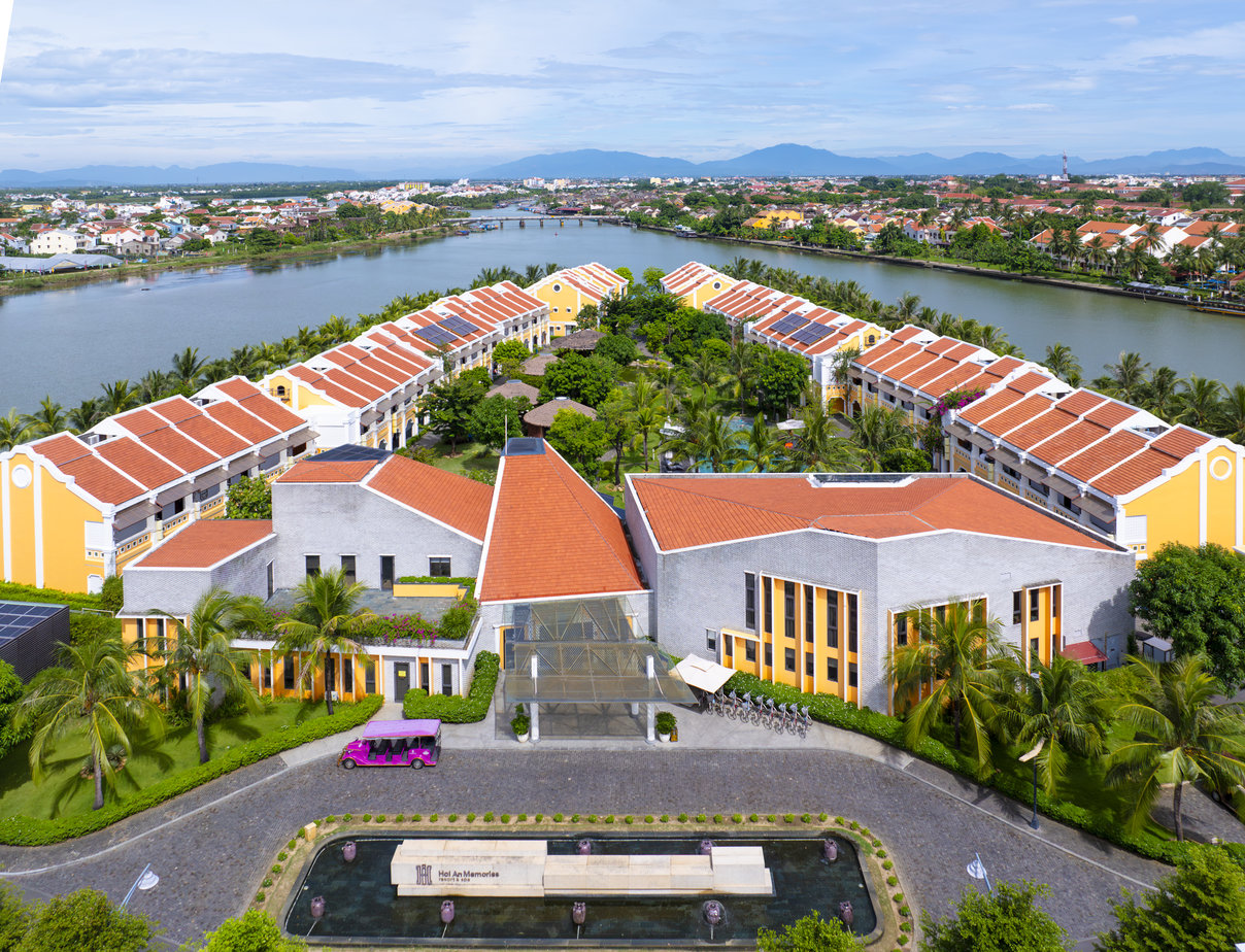 Hoi An Memories Resort beside the river